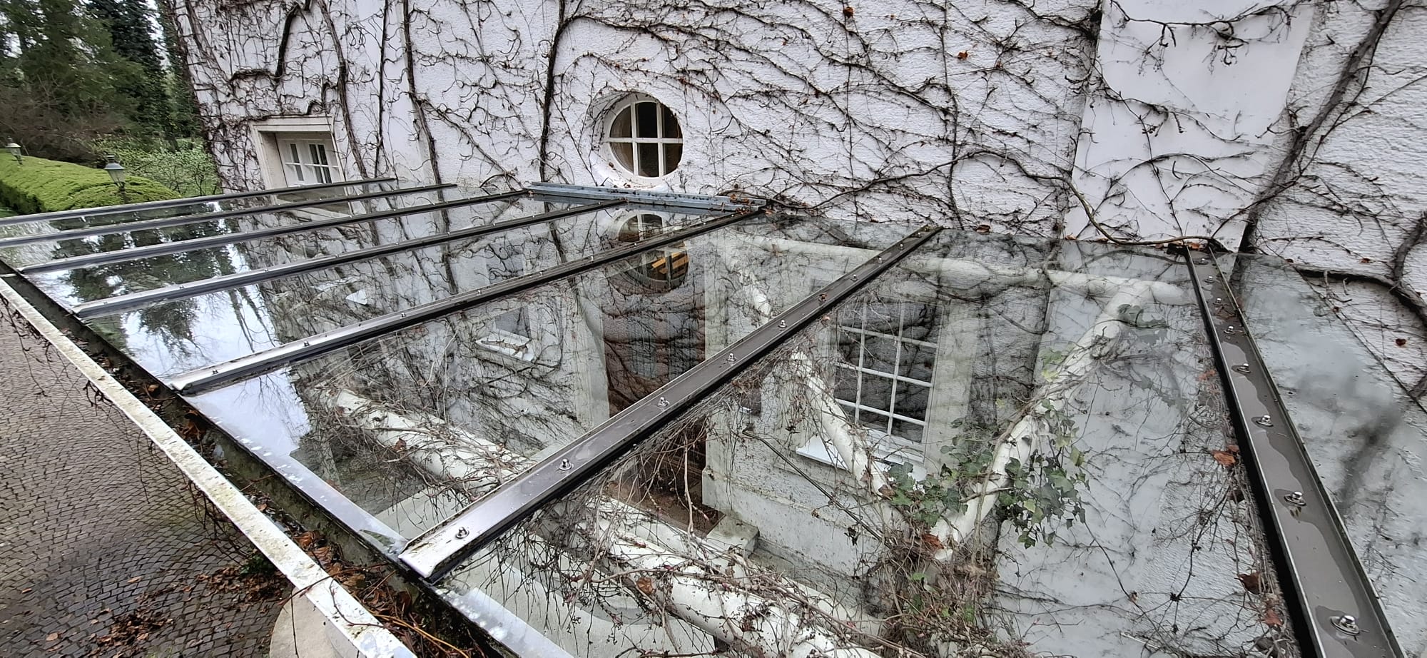 Glasdach nach der Reinigung.